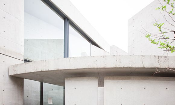 Tadao-Ando-Church-with-Light-and-Sunday-School-Osaka-Ibaraki-Markus-Kaiser-7871