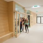 bg-brg-lichtenfels-graz-certov-markus-kaiser-innen-gang-Holz-und-Lerninseln-7268