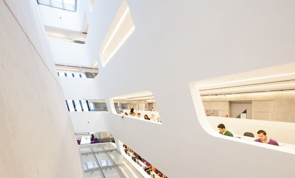 zaha-hadid-library-learning-center-wu-campus-vienna-markus-kaiser-17-0476