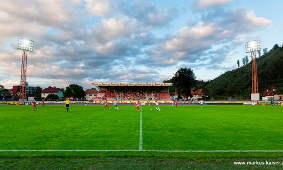 zumtobel-thorn-lighting-fussball-stadion-kapfenberg-4953